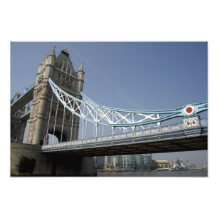Foto Europa, Inglaterra, Londres. Puente de la Torre so
