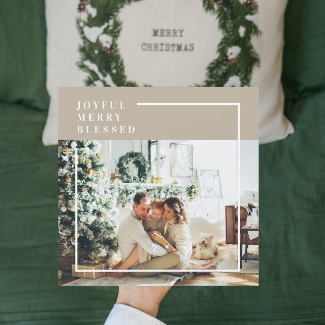 Foto familiar moderna | Joyful Merry Blessed (Subido por el creador)