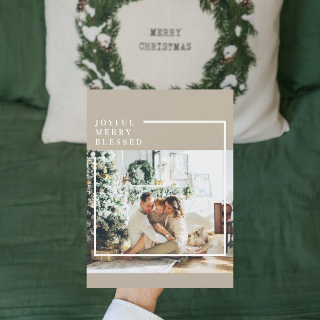 Foto familiar moderna | Joyful Merry Blessed (Subido por el creador)