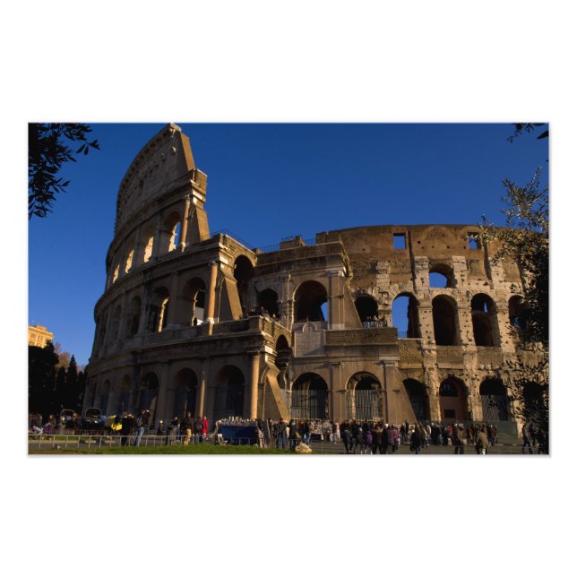 Foto Famoso Coliseo en Roma Italia (Frente)