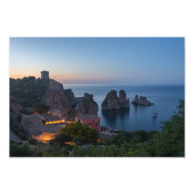 Foto Faraglioni y Tonnara en Scopello, Sicilia (Frente)