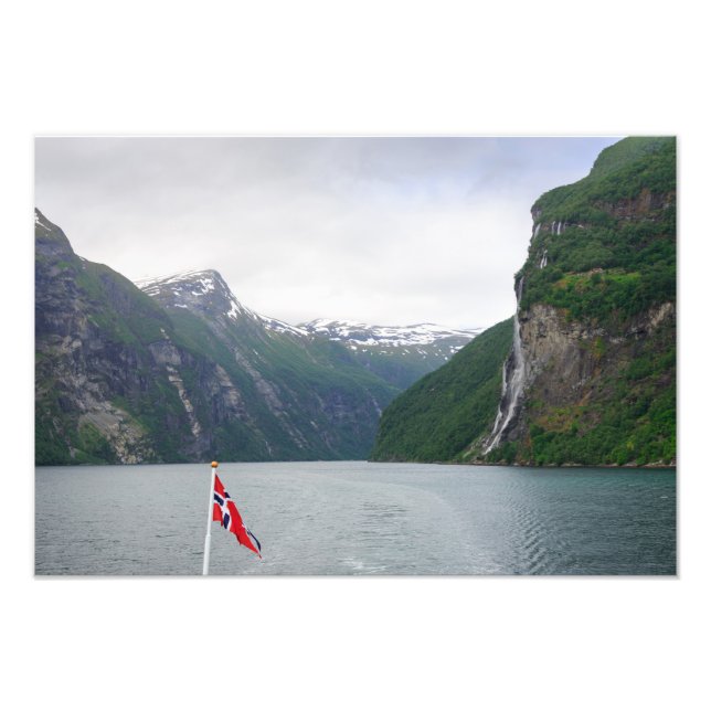 Foto Fiordo de Geiranger con huella de bandera noruega (Frente)