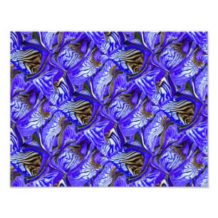 Foto Flor de iris púrpura / inclinada / cubierta /