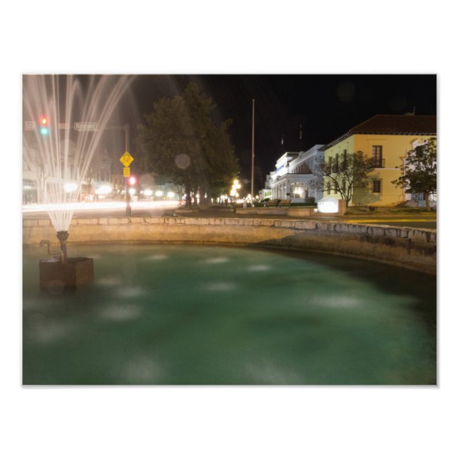 Foto Fuente de agua y Bathhouse Row, Hot Springs, AR (Frente)