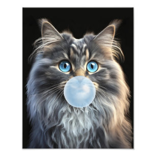 Foto Gato con ojos azules soplando un chicle azul