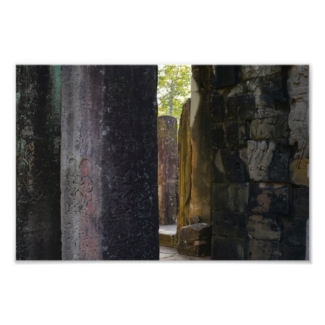 Foto Grabados de templo camboyano (Frente)