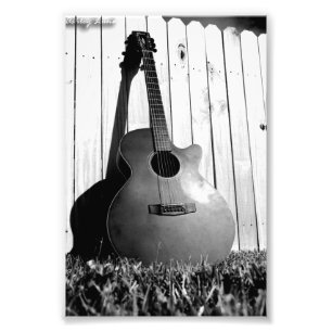 Foto Guitarra blanco y negro