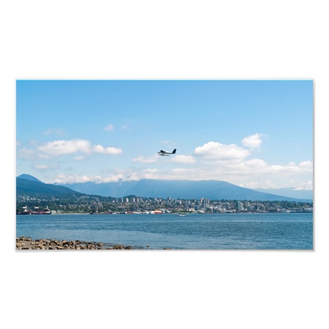 Foto Hidroavión despegando sobre la bahía de Vancouver (Frente)