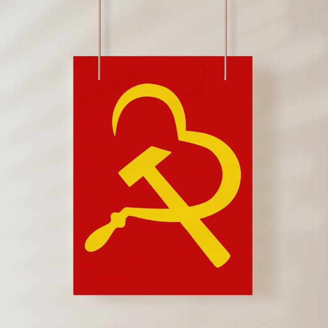 Foto Hoja de hoz y martillo, corazón, amor, comunismo (Subido por el creador)