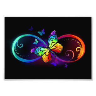 Foto Infinidad vibrante con mariposa arco iris sobre ne
