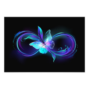 Foto Infinito brillante con mariposa mágica