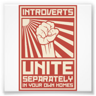 Foto Introverts unen por separado en sus propios