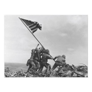 Foto Izando la bandera en Iwo Jima