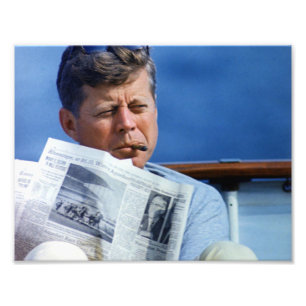 Foto John F Kennedy Smoking