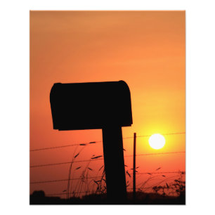 Foto Kansas Mail Box Silhouette Sunset con nubes