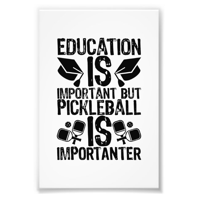 Foto La educación es importante, pero el baloncesto (Frente)