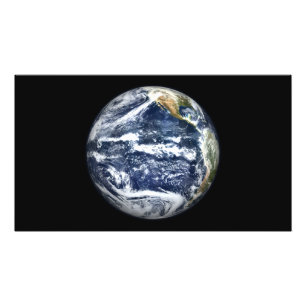 Foto La vista de la tierra llena se centró sobre Oc