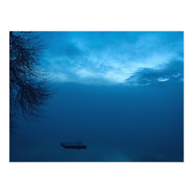 Foto Lago congelado en la noche de niebla (Frente)