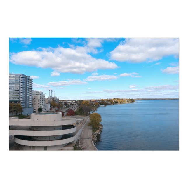 Foto Lago Monona y el centro de Madison (Frente)