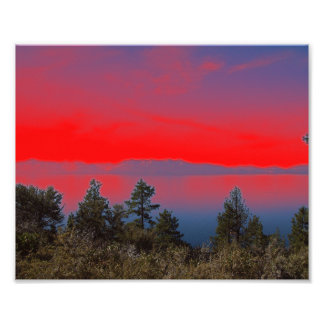Foto Lago Y cielo rojo