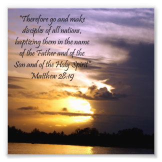 Foto Las adorables Escrituras Sunset Verse Matthew 28:1