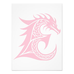 Foto Letra E de estilo dragón, alfabeto de dragón, mono