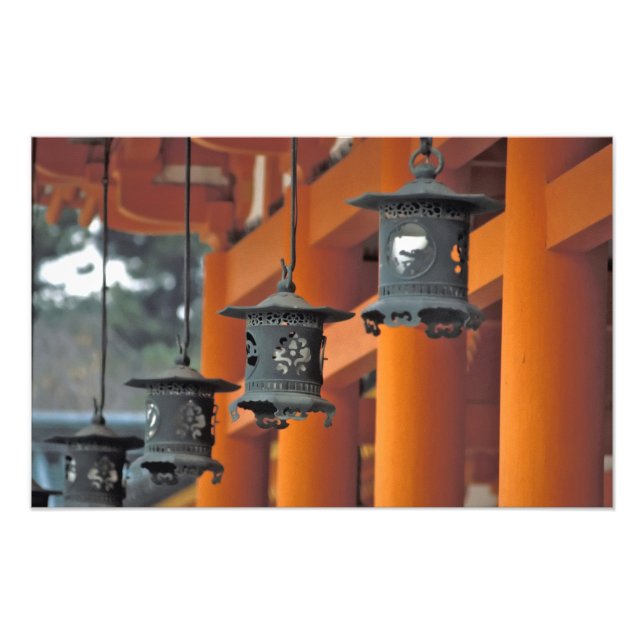 Foto Linternas colgando del Santuario Heian-jingu, (Frente)