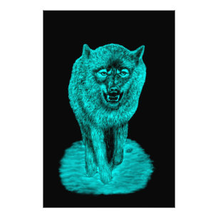 Foto Lobo negro enojado en la noche