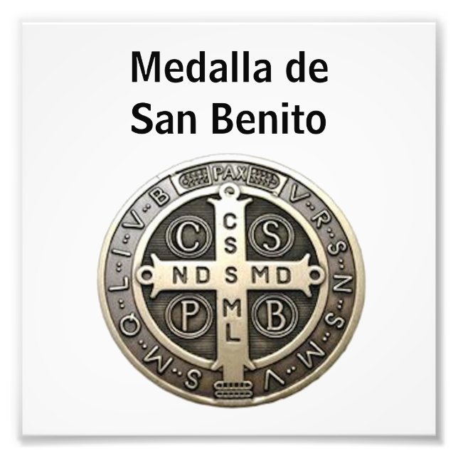 Foto medalla de San Benito (Frente)