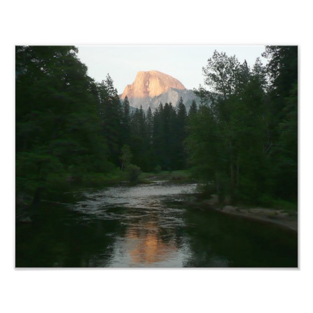 Foto Medio atardecer de doma en el Parque Nacional Yose (Frente)