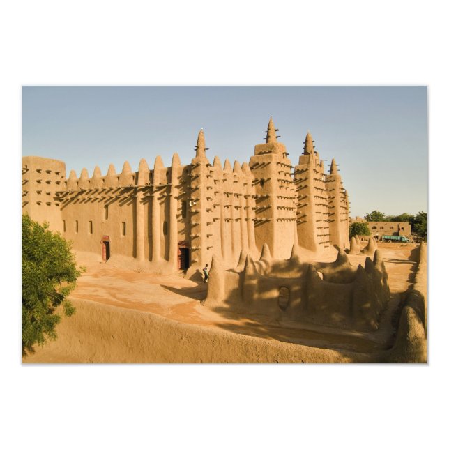 Foto Mezquita en Djenne, un ejemplo clásico de (Frente)