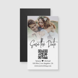 foto mínima de pareja de código qr guardar el imán