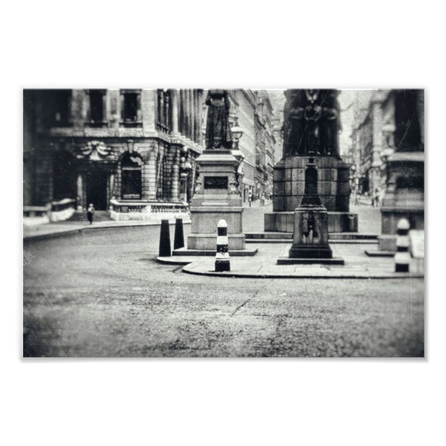 Foto Monocromo Street View Anciana City Road Europe (Frente)