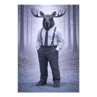 Foto Moose in Classic Suspenders – Silent Forest Portra