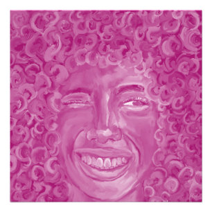 Foto Mujer con Cabello Rizado en Rosa