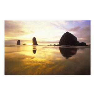 Foto N.A., EE.UU., Oregón, Cannon Beach Sunset con