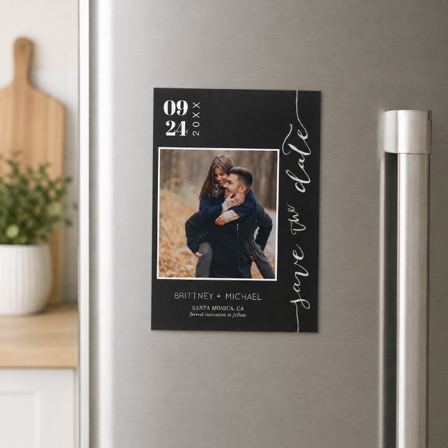 Foto Negra Moderna Anuncio de Fecha de Boda (Modern black photo save the date featuring elegant handwritten script.)