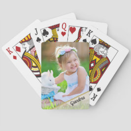 Foto Niño Jugando Cartas para Abuela