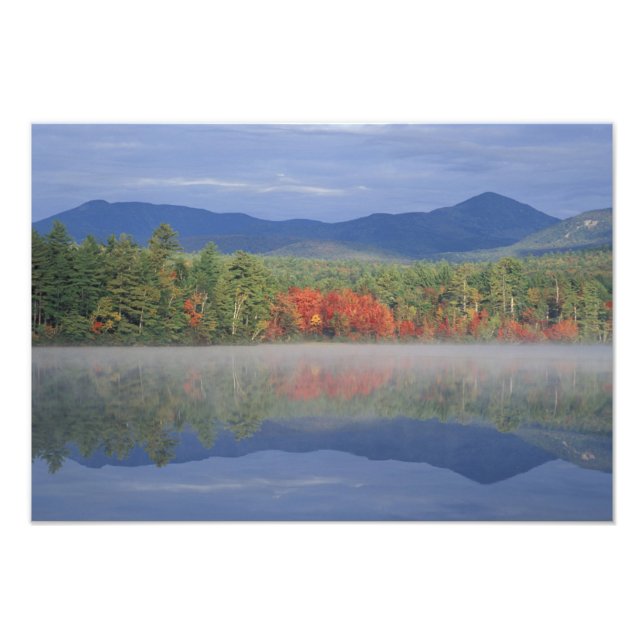 Foto Norteamérica, EE. UU., NH, Reflejos de otoño en (Frente)