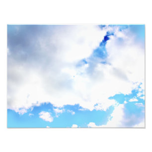 Foto Nubes blancas esponjosas y cielo azul