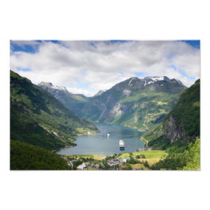 Foto Opinión de Geirangerfjord en la impresión de la