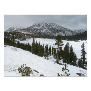 Foto Paisaje invernal Snowy Ellery Lake California