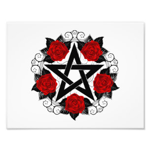 Foto Pentagram con rosas rojas