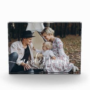 Foto personalizada con apellido y año de fundación