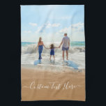Foto personalizado Textos Toalla de cocina con tus<br><div class="desc">Toalla de cocina de texto y foto personalizado - Única tu propio diseño - Familia personalizada / Amigos o toallas personales / Regalo - Añadir tu texto y foto - Redimensionar y mover elementos con la herramienta de personalización ! Elija fuente / tamaño / color! Buena suerte - Estar contentos...</div>