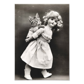 Foto Piggyback Cat & Doll