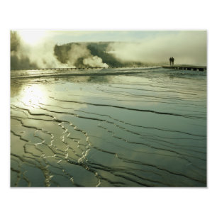 Foto Piscina intermediaria del géiser en la salida del