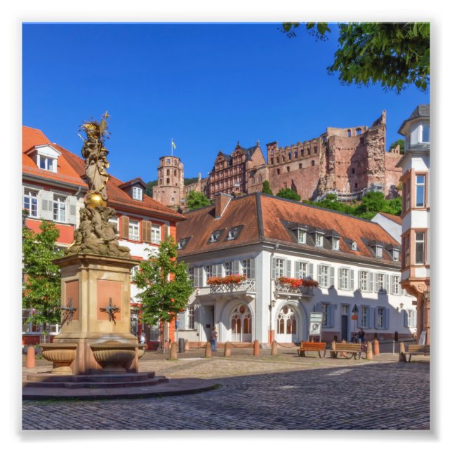 Foto Plaza Kornmarkt y castillo en Heidelberg, Alemania (Frente)