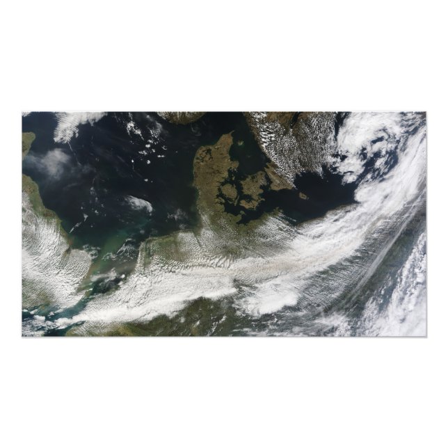 Foto Pluma de ceniza del volcán Eyjafjallajokull (Frente)