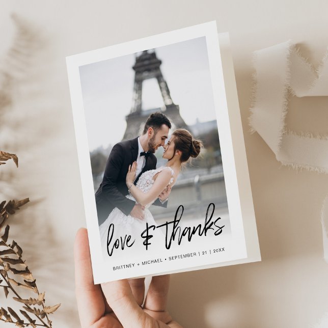 Foto por correo de amor y agradecimiento (A simple and elegant way to say thank you with a personal touch by adding a photo on the front.)
